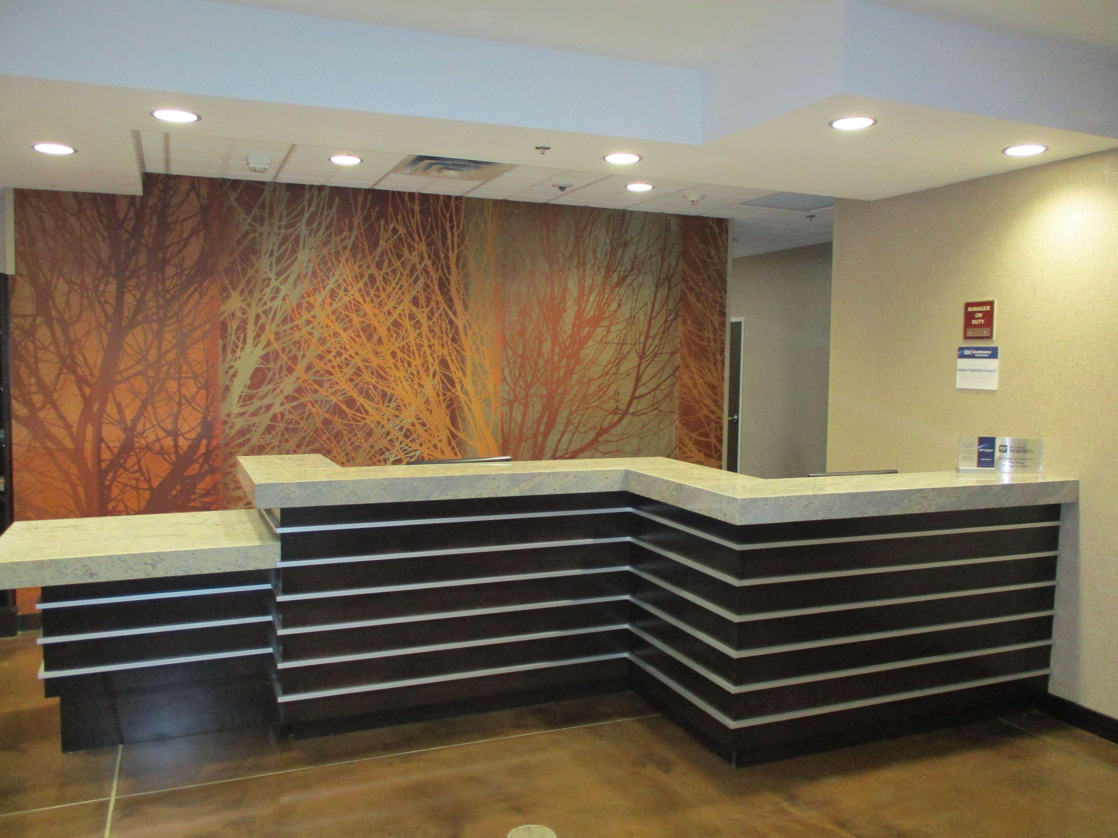 מדיסון Best Western Plus Lakeview Hotel מראה חיצוני תמונה