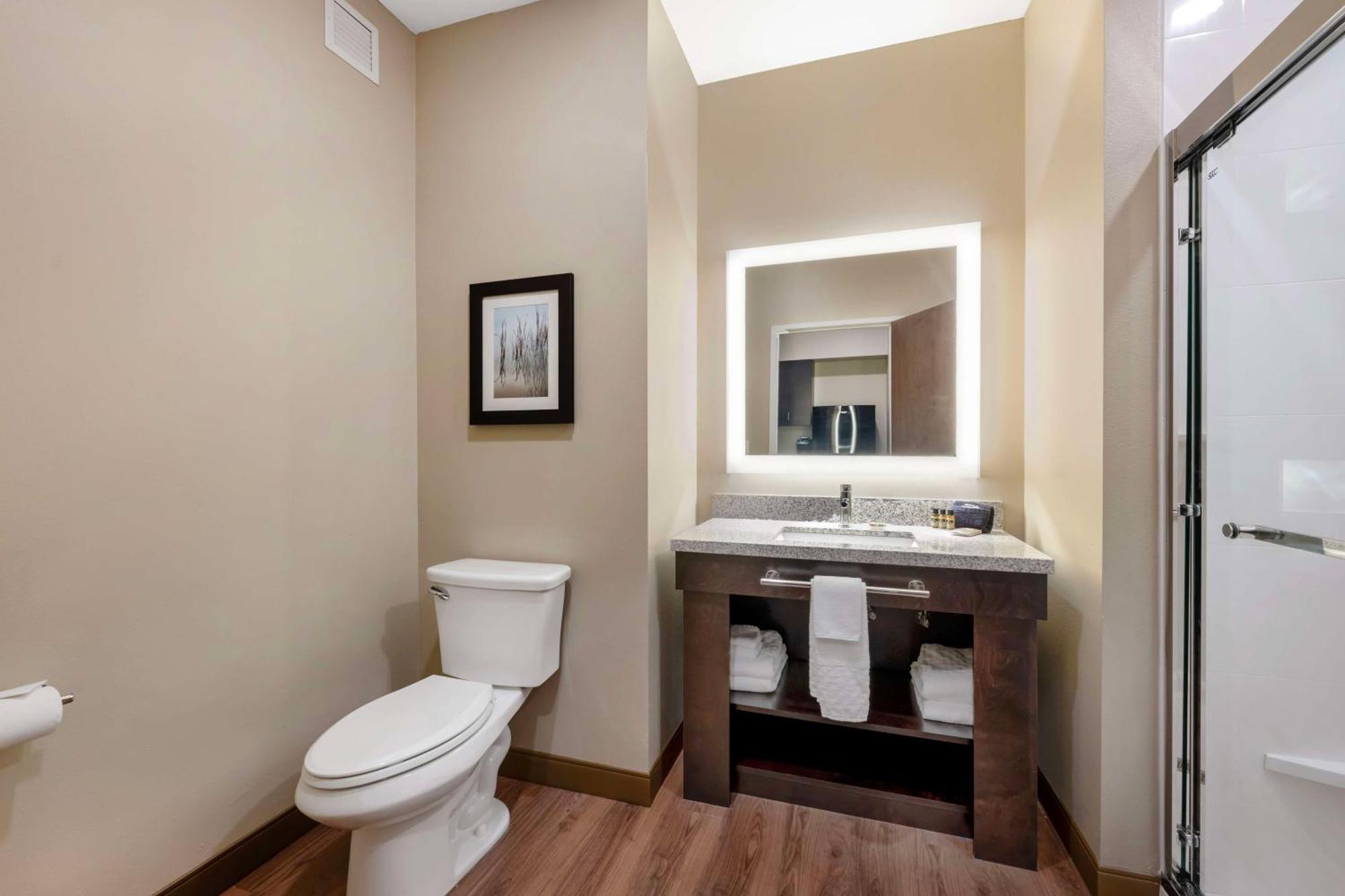 מדיסון Best Western Plus Lakeview Hotel מראה חיצוני תמונה